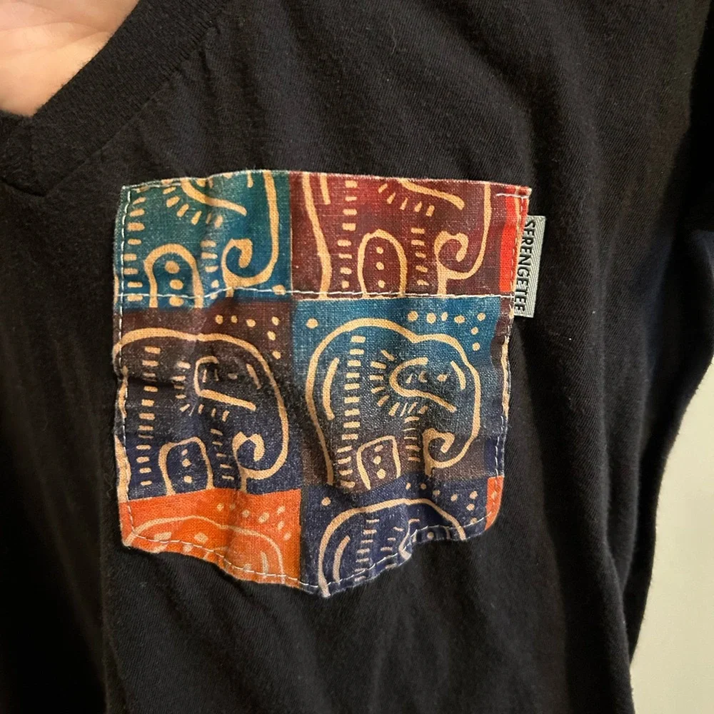 Serengetee Elephant Print Chest Pocket Black V Neck T Shirt Size M